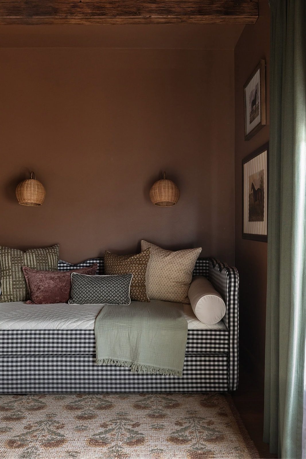 benjamin moore maplewood wall paint color