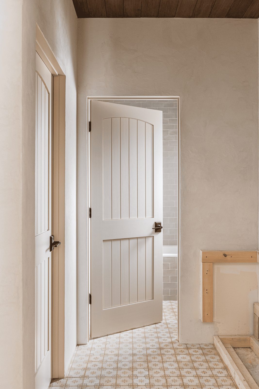 diy frameless doors with microcement wall bathroom
