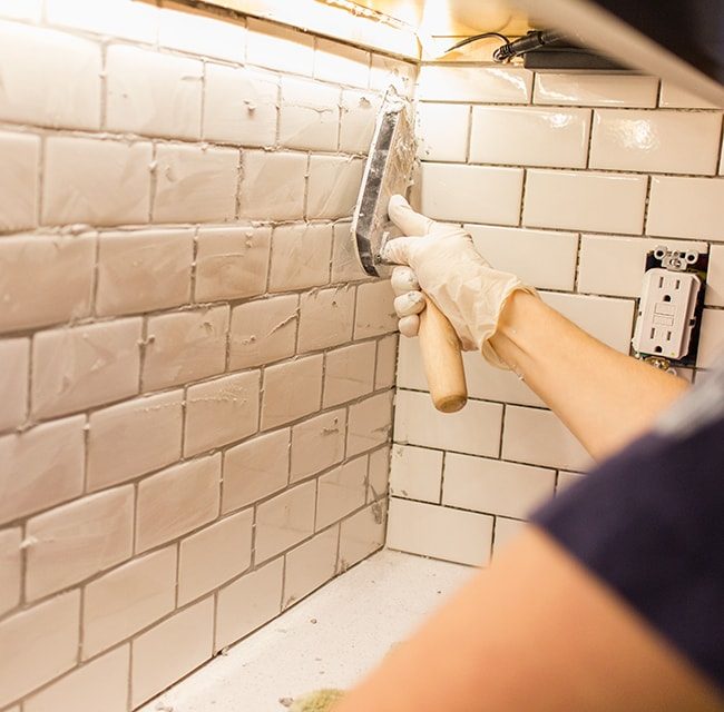 Kitchen Chronicles: A DIY Subway Tile Backsplash, Part 2