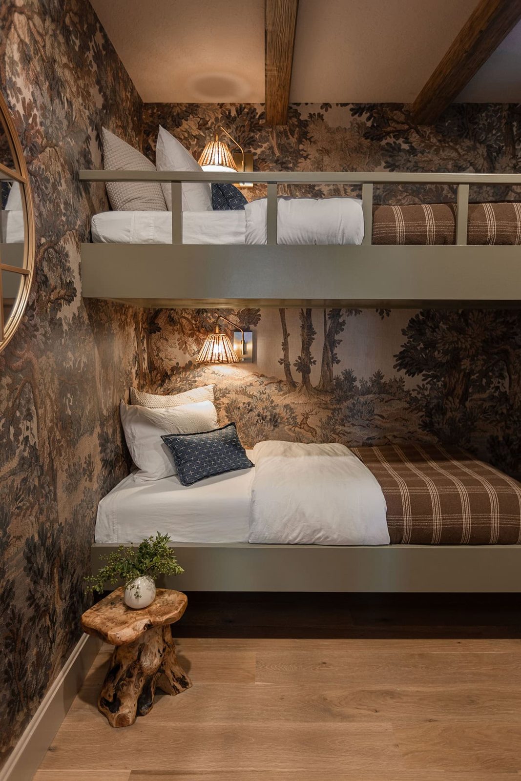 DIY Built-in Bunk Beds